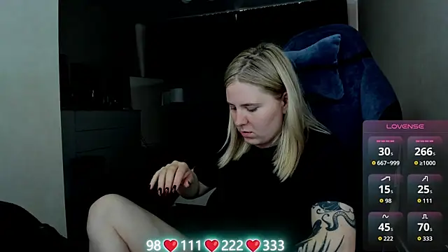 Olivia_Munk live