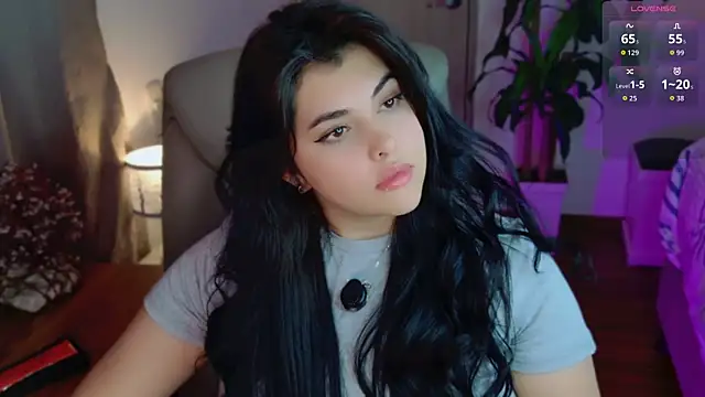 Nannicutee live