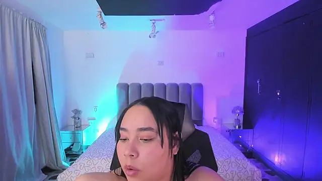 ThaliaBrookss_ live