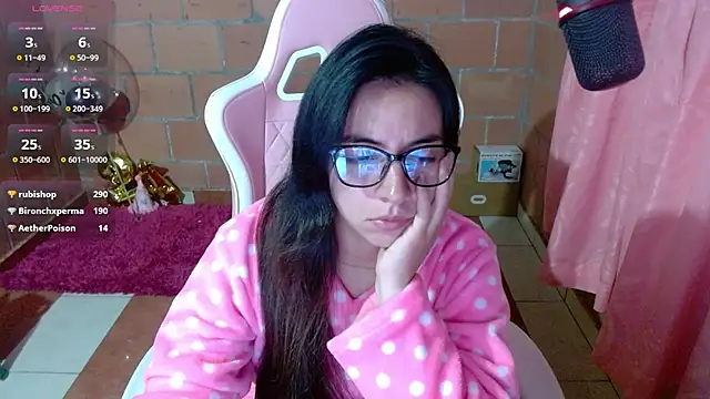 Maggie_Fox3 live