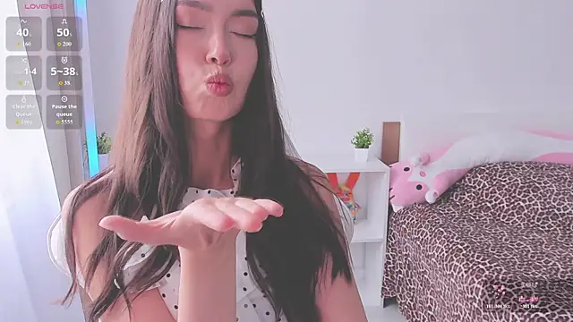 kittenrisha live