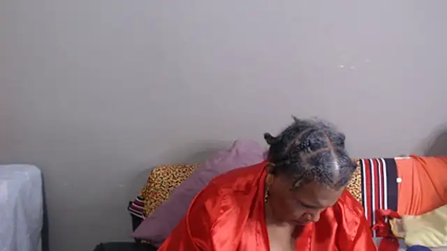 GrandBustyMelon live