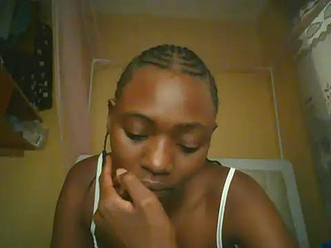 Preetygirlyz live