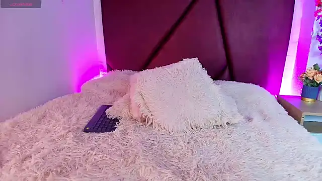 Lexi_Howard_ live
