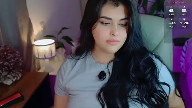 Nannicutee live