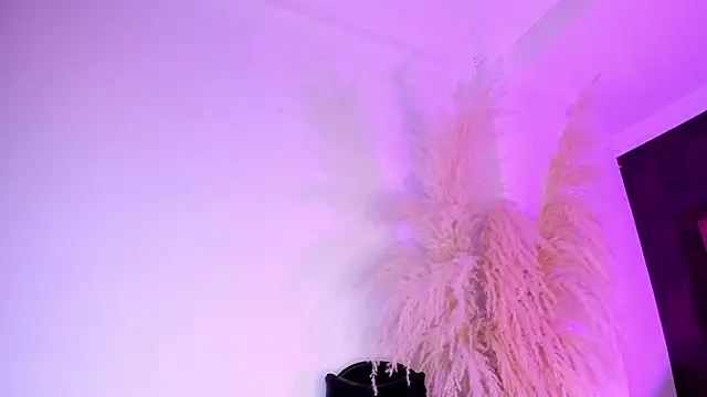CristineRainn_ live