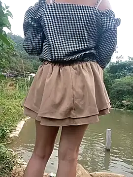 Linda-yiyi live