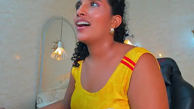 Horny_Curls live