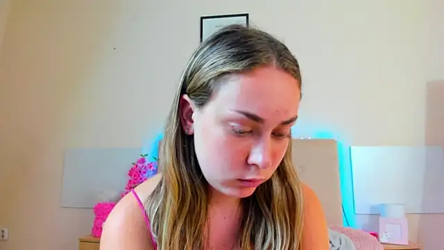 MelanieCuty live