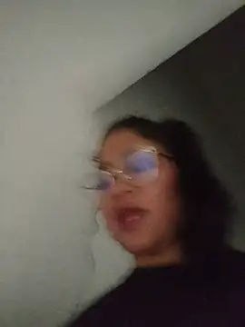 Yelly live