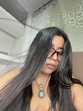 virginbrunette99 live