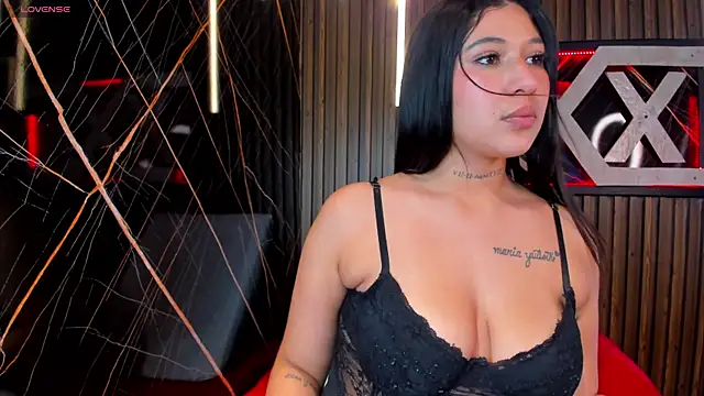 Miah_Palacio live
