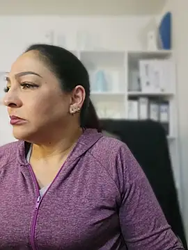 Gina_Myers live
