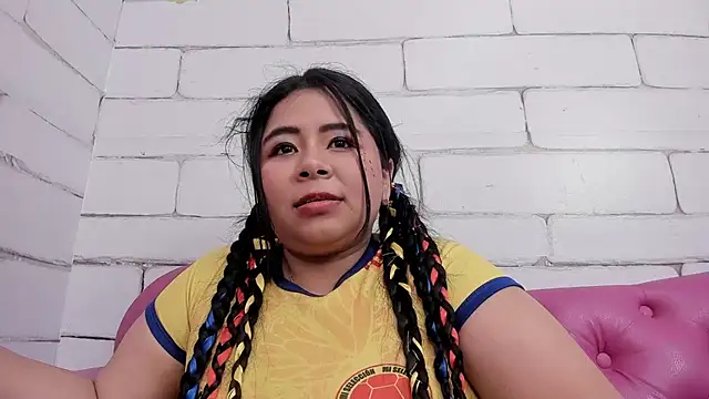 AriaMoonnn live