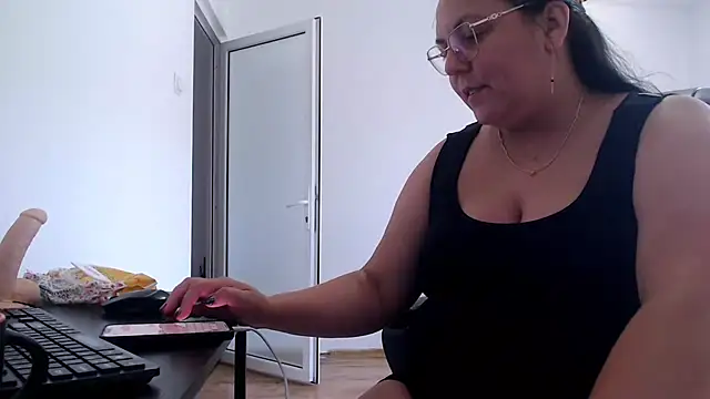 Wetandnaughtyxx live