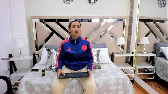 Samanta_Vanegas live
