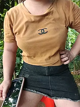 Lily_Henry live