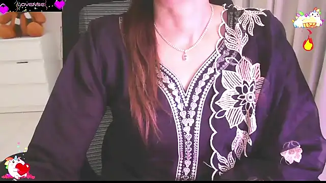 Layla_Ahh live