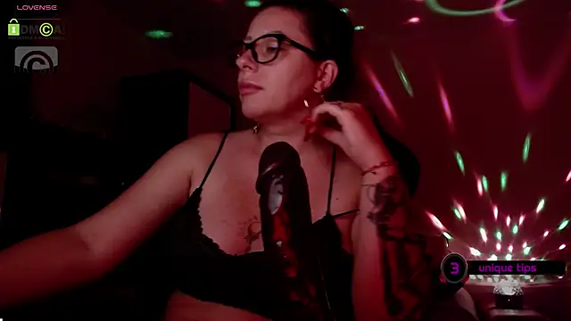 SonyaDevon live