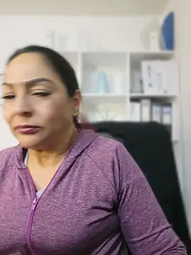Gina_Myers live