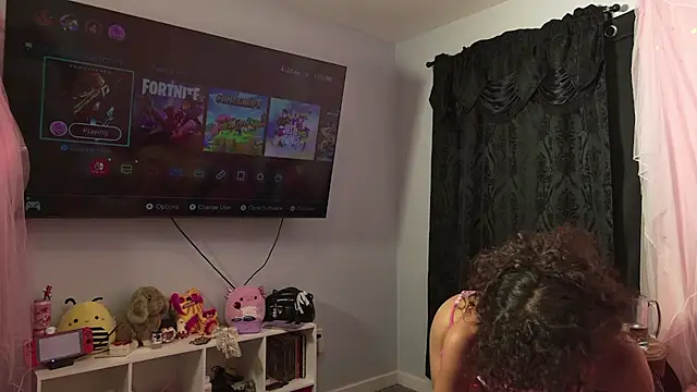 mia_hart live