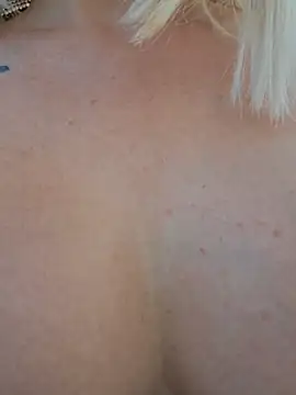 MILFBARBY live