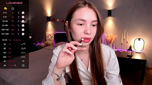 MilliBrown_ live