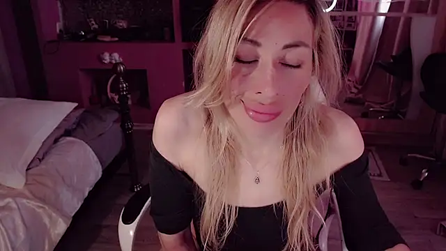 AnnieGOld_ live
