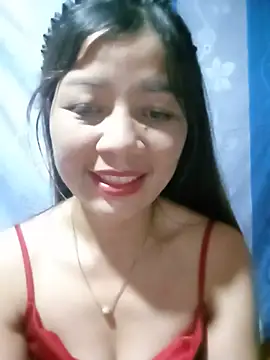 Yiyi102300 live