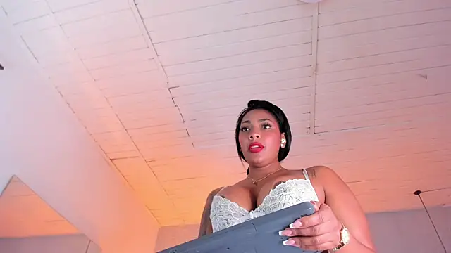 AngelineHeet live