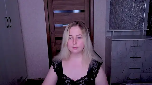 Kristy-Max live