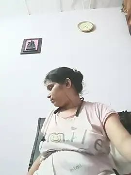 Ritika_singh71 live