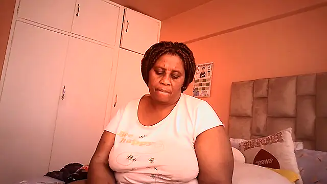 HUGEASSXXXXX live