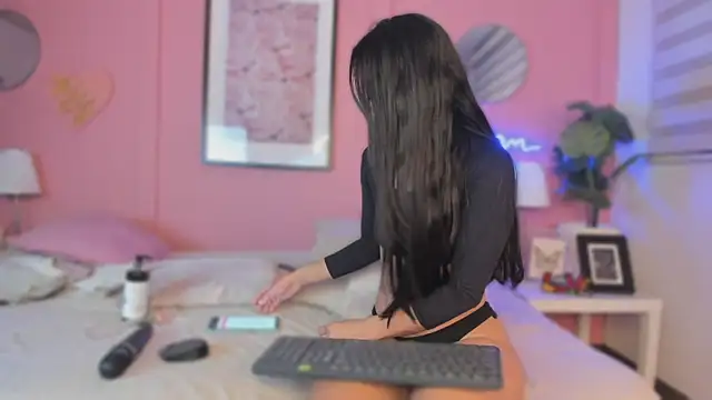 Jasmiinn_ live