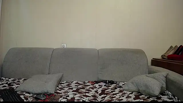 NikolRedMilf live