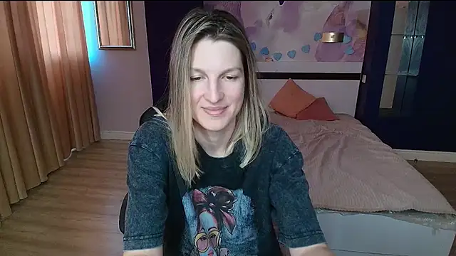 EmilyWalkeri live