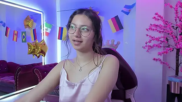 Vannia_t18 live