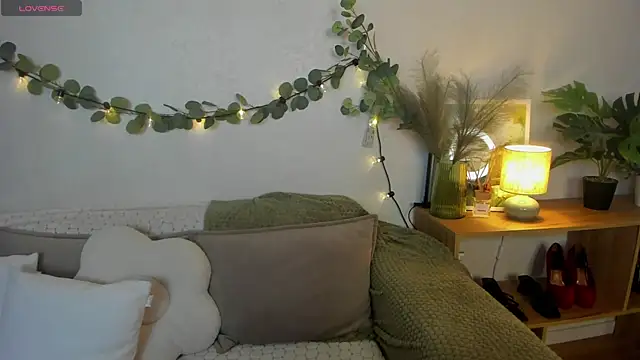 EmillyStarr live