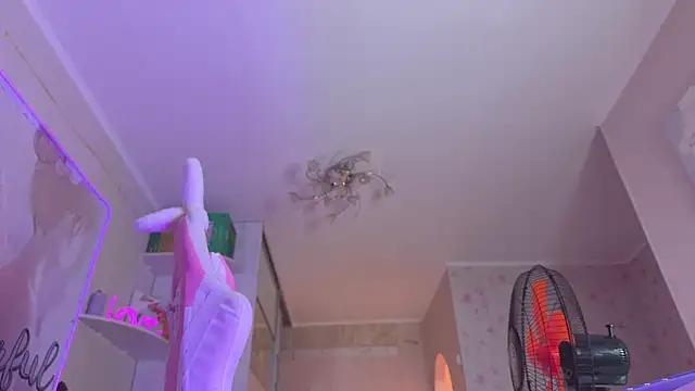 CheekySashaCharm live