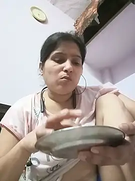 Ritika_singh71 live