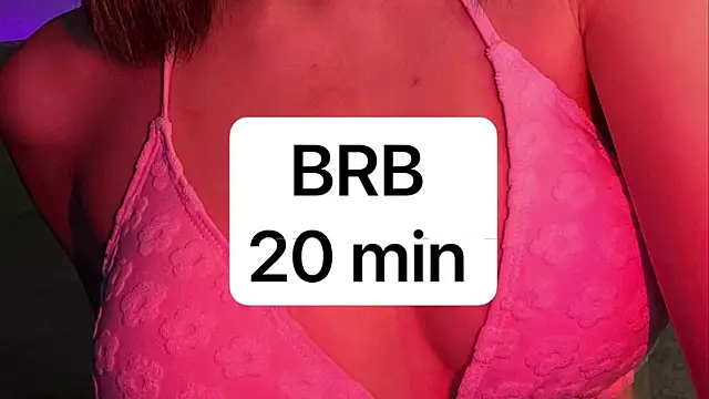 Karolinacreamm live
