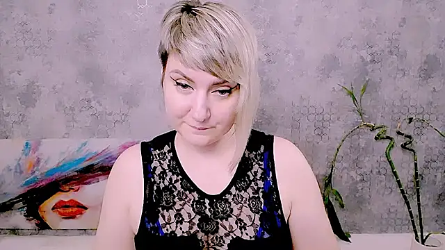 Djullia live