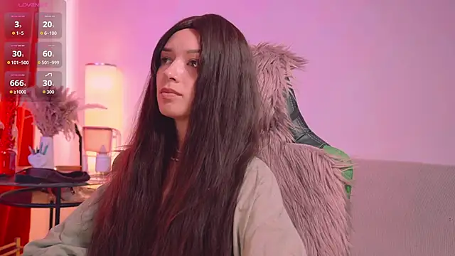 YourDarlingVivian live