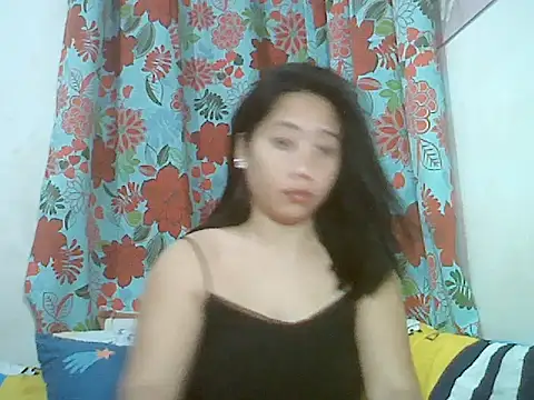 LOVENAYRA1 live