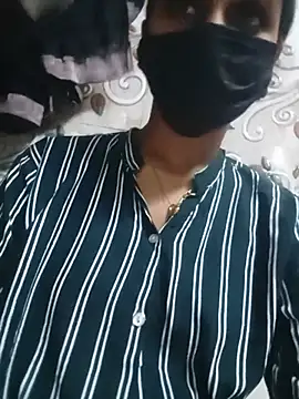 Hotqueen444 live