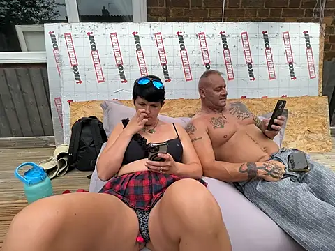 Reggie_roxie live