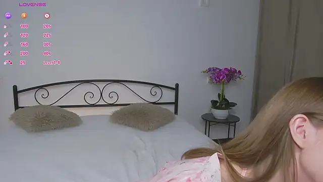 AlexsisFaee live