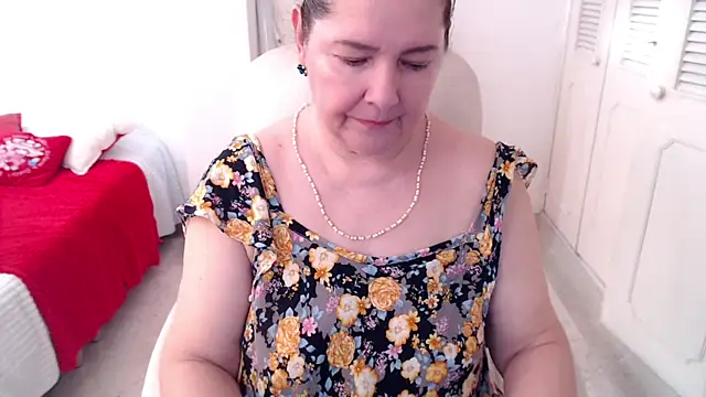 leonela_69 live