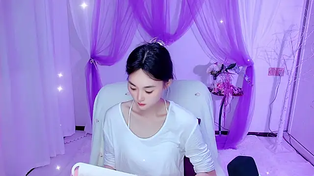 Tili_Lucky live