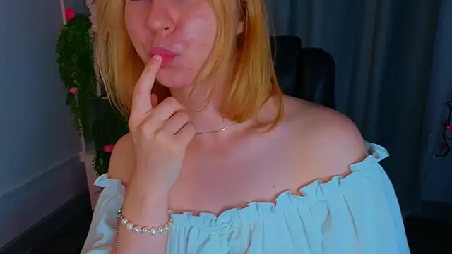 RosalieHandley live
